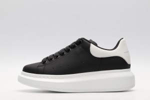 Alexander McQueen Oversized Sneaker Black White