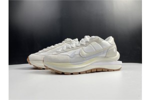 Sacai x Nike VaporWaffle "White Sail" DD1875-100